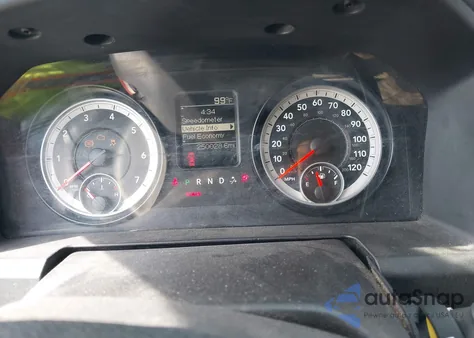 2013 Ram 1500 Express из США, поврежденный, VIN 1C6RR7FTXDS702013